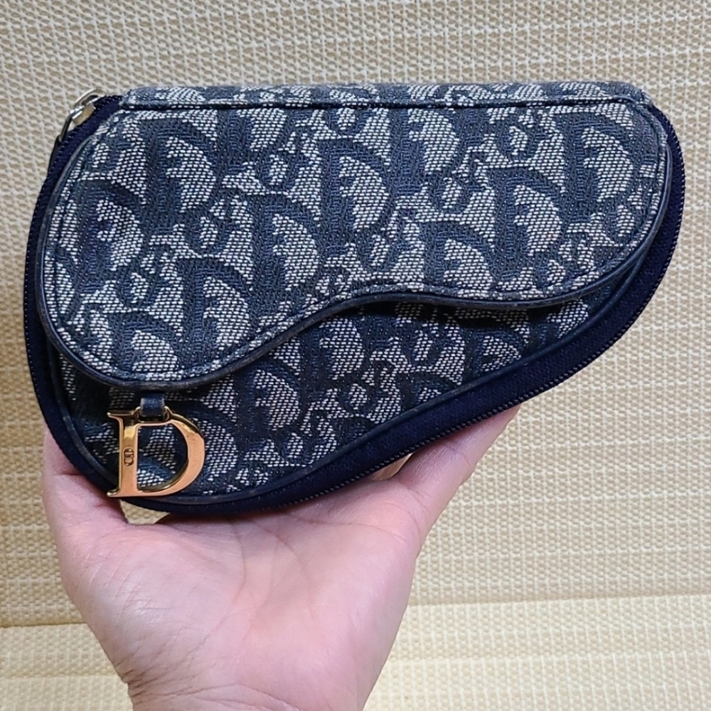 💯 Authentic Dior Pouch 🍀